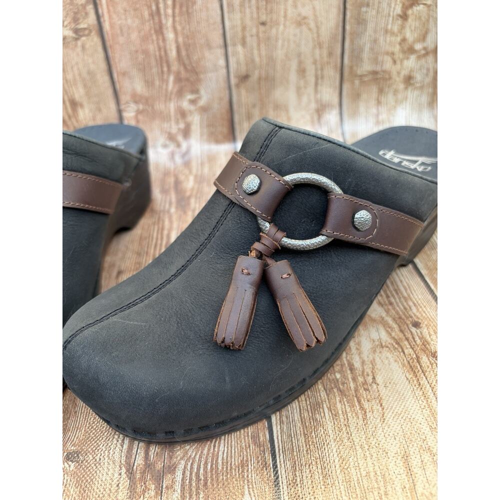 DANSKO LEANNE WOMENS BLACK LEATHER CLOG MULE TASSEL STRAP SIZE 8.5-9 - Picture 6 of 11